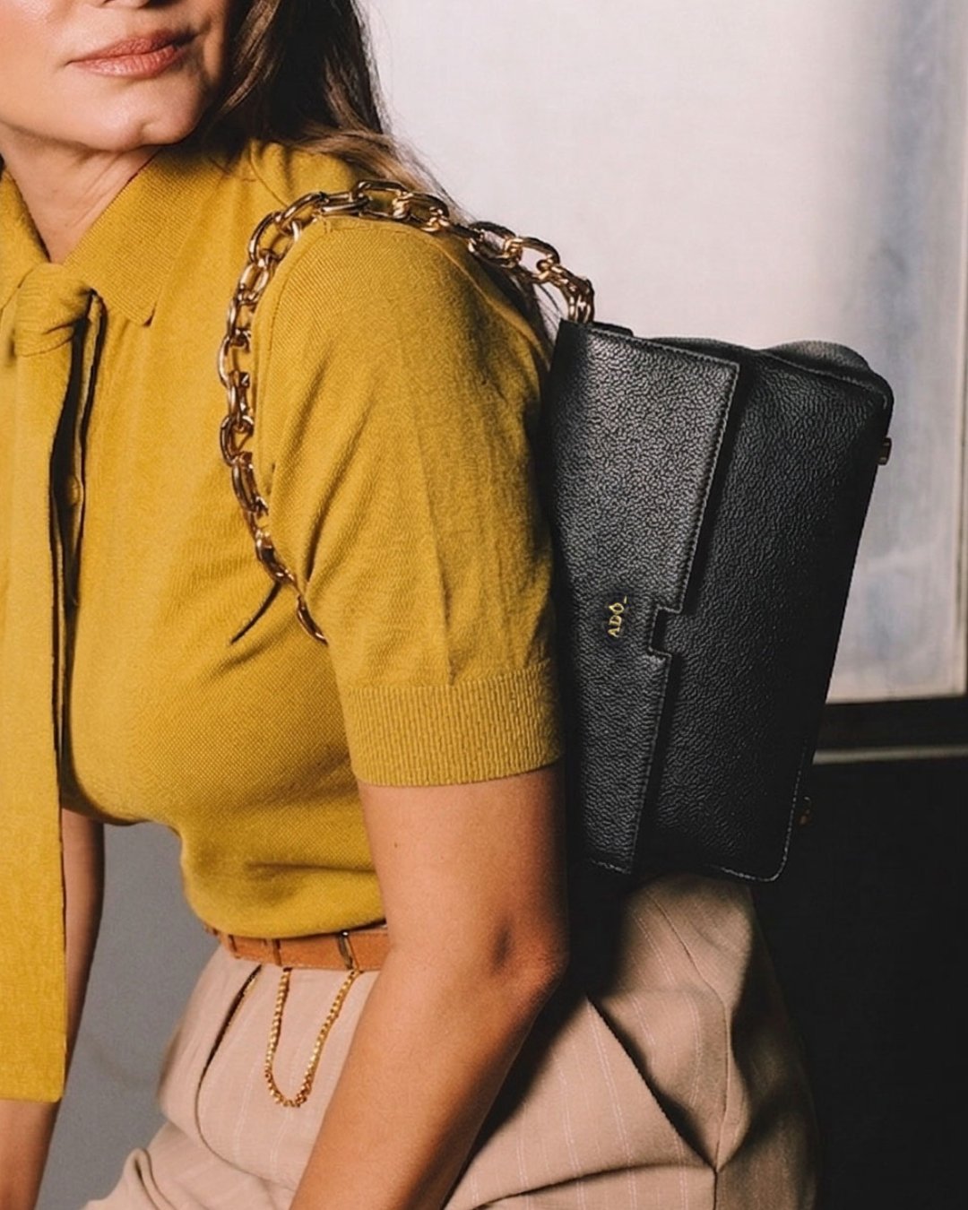 Bolsa Clutch Mandi Collab Amanda Couro Adô Cor Preto