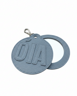 Chaveiro Espelho Óia Collab Made in Beaga Couro Adô Cor Azul Glacial