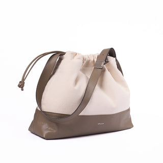 BOLSA BUCKET LU FERREIRA COR CINZA FENDI