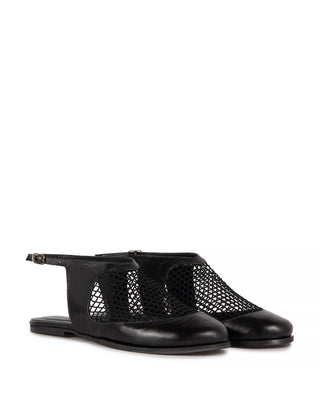 Sapatilha Doris em Mesh e Couro Adô Cor Preto