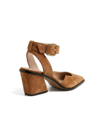 Scarpin Lygia Camurça Adô Cor Caramelo